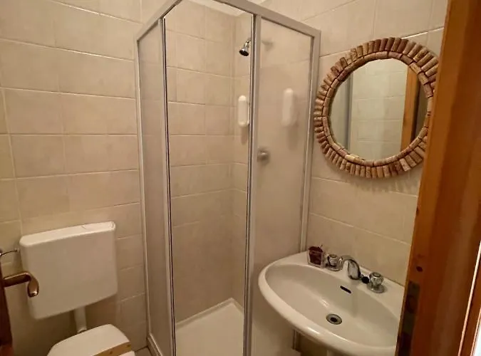 ベッド・アンド・ブレックファスト Viridian Quassolo